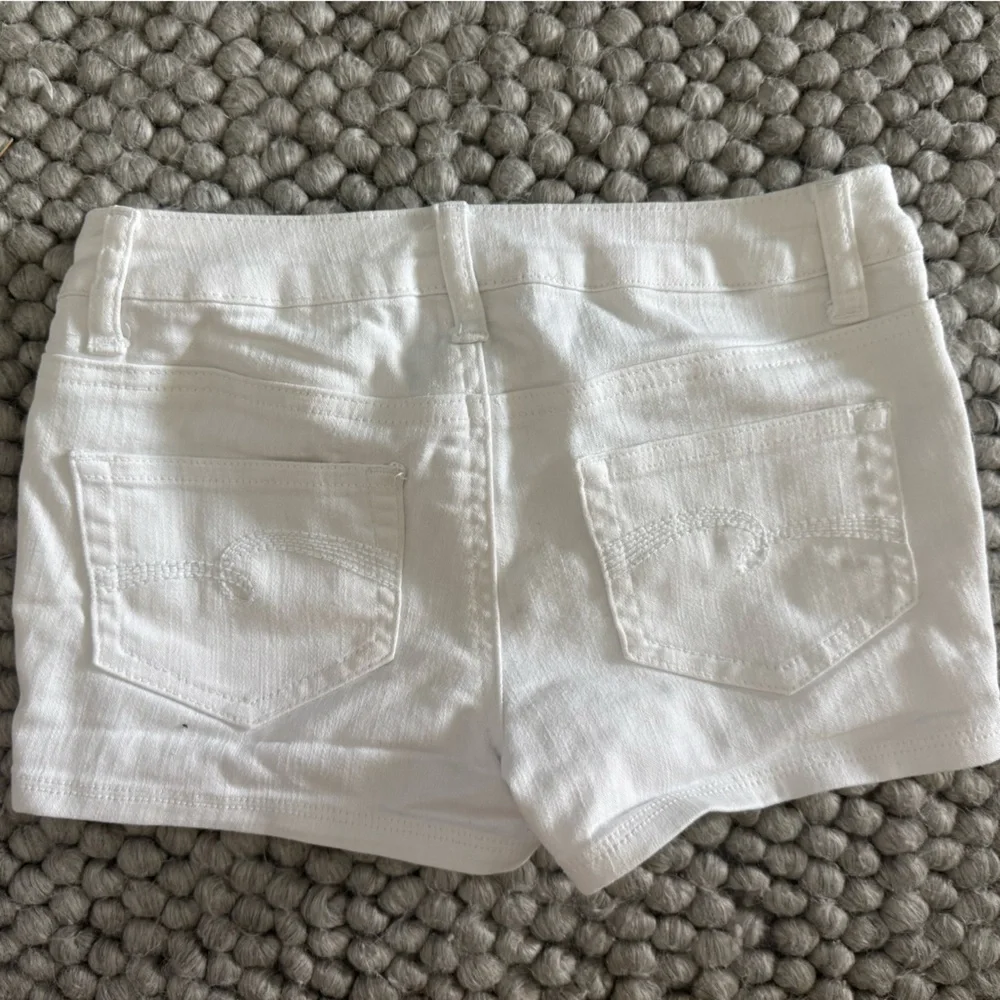Girls 10R Justice White Shorts